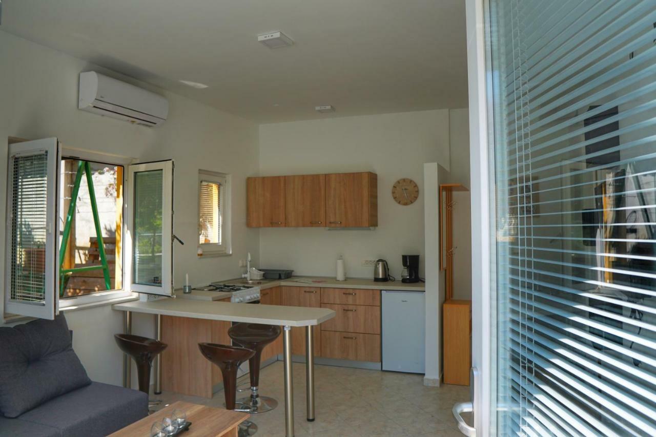 Apartman Cro Garden Apartamento Zadar Exterior foto