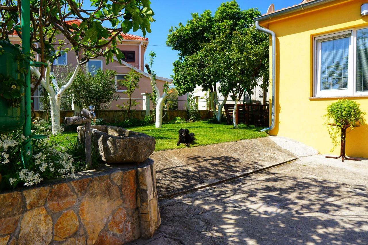 Apartman Cro Garden Apartamento Zadar Exterior foto