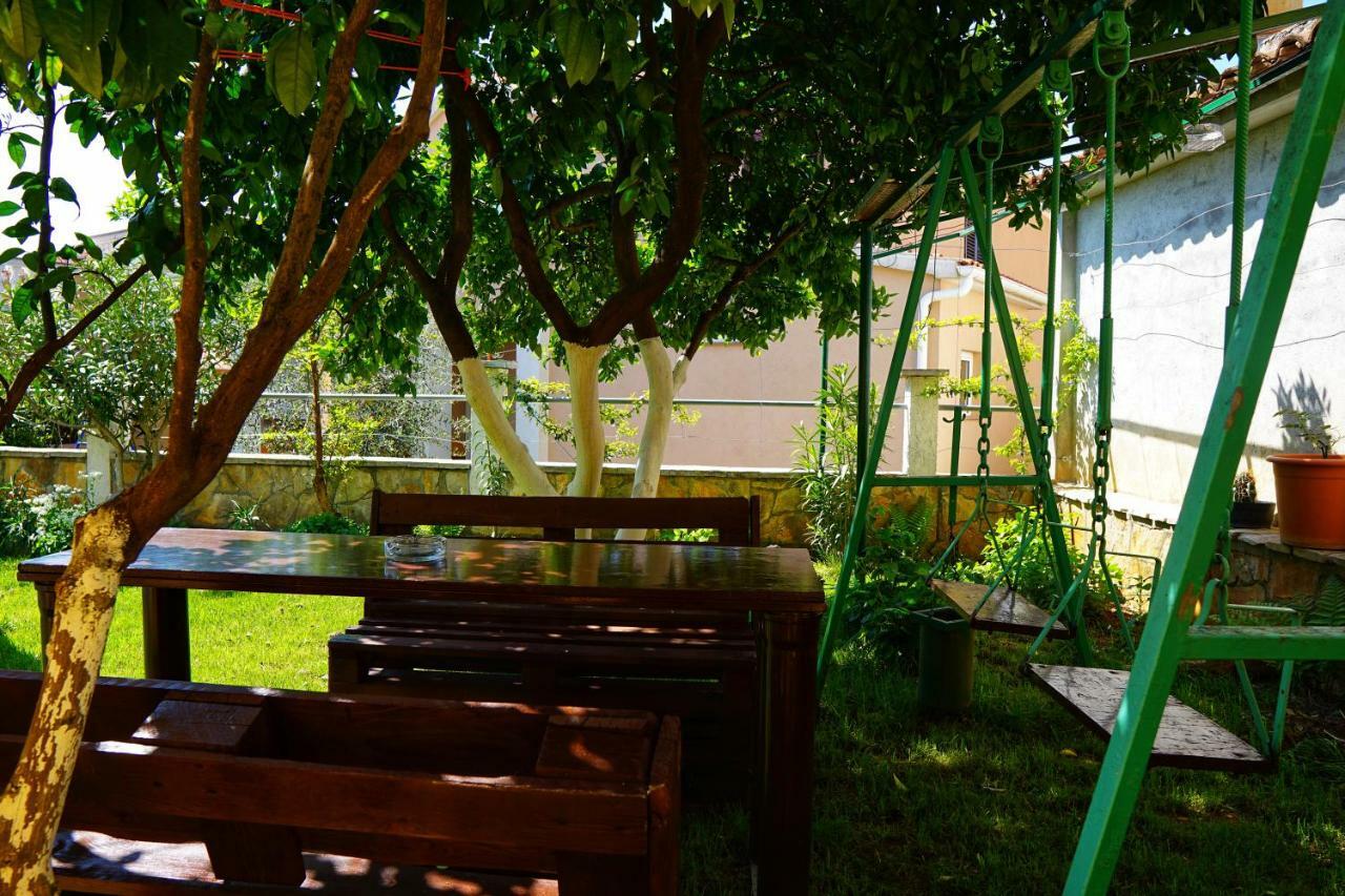 Apartman Cro Garden Apartamento Zadar Exterior foto